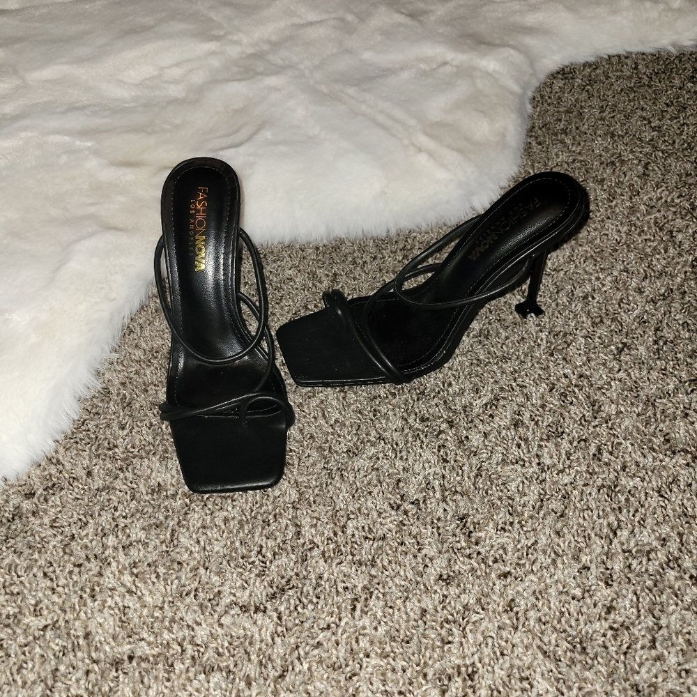 Black slide in heels